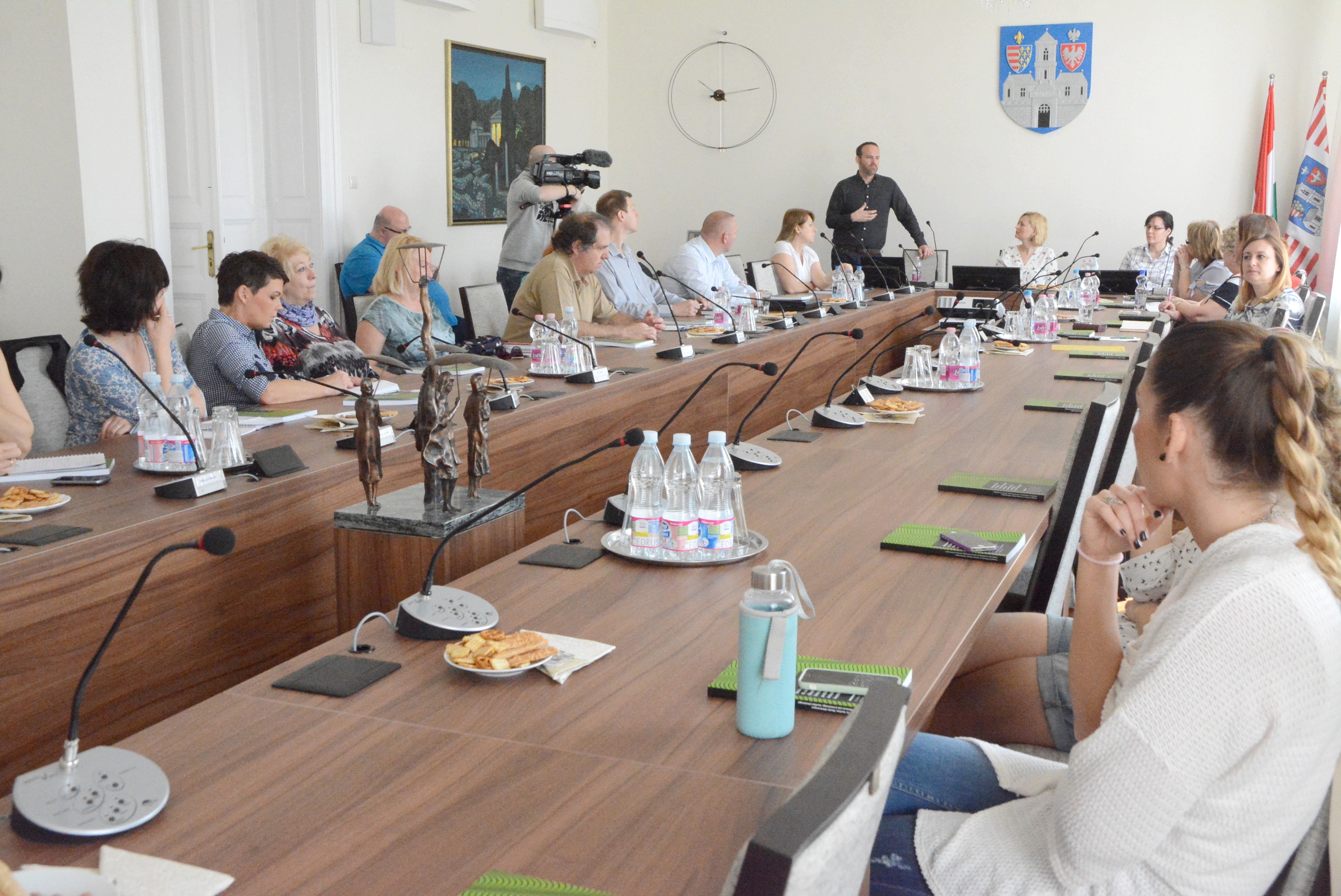 obuda-bekasmegyer-kabitoszerugyi-egyezteto-forum-logo